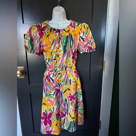 NEW MAGGY LONDON floral printed flutter sleeve dress in jade & golden sz 12 - Picture 3 of 10